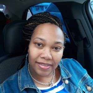 Meet your Posher, Shana